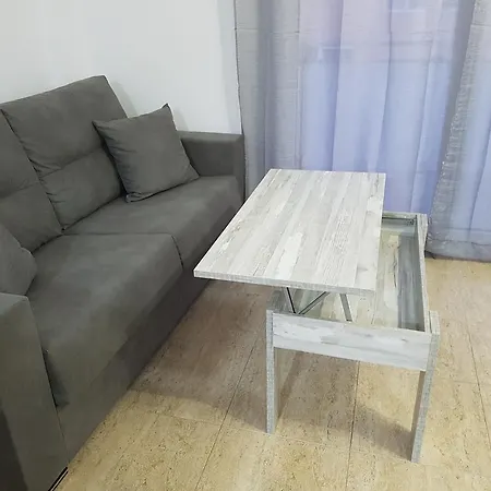Picasso Azahar 아파트